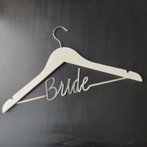 Elegant White Hanger | Bride | 🤍🩶
